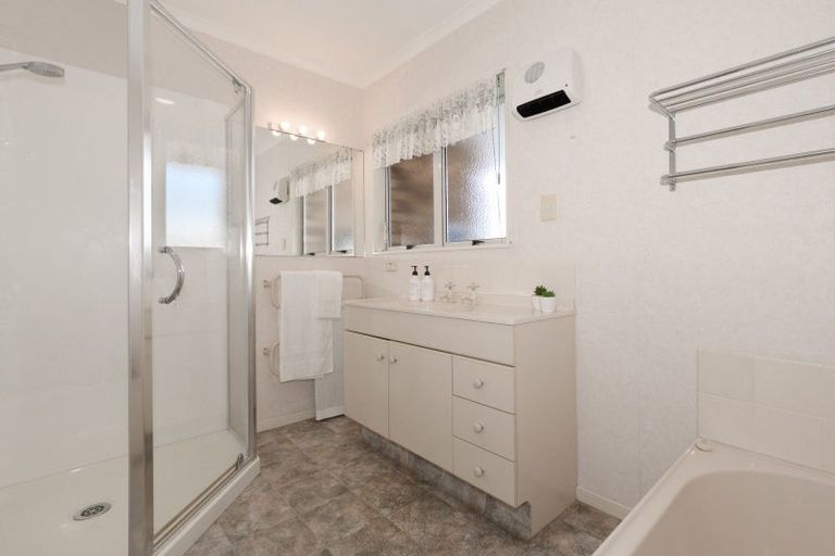 Photo of property in 482b Devonport Road, Tauranga South, Tauranga, 3112