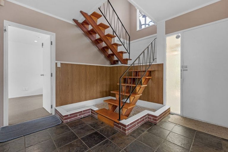 Photo of property in 4 Seakens Way, Glen Eden, Auckland, 0602