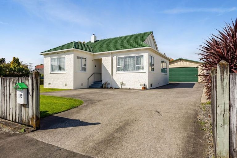 Photo of property in 139 Tukapa Street, Westown, New Plymouth, 4310