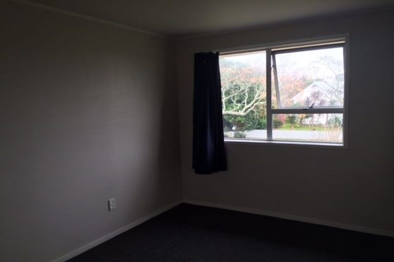 Photo of property in 4 Trounson Avenue, Clendon Park, Auckland, 2103