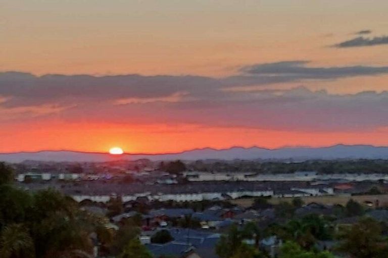 Photo of property in 22 Raddington Way, Huntington, Hamilton, 3210