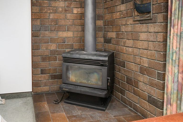 Photo of property in 12 Seabury Avenue, Foxton Beach, Foxton, 4815