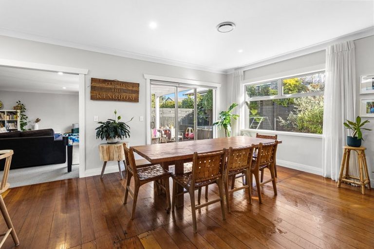 Photo of property in 30 Nobs Line, Strandon, New Plymouth, 4312