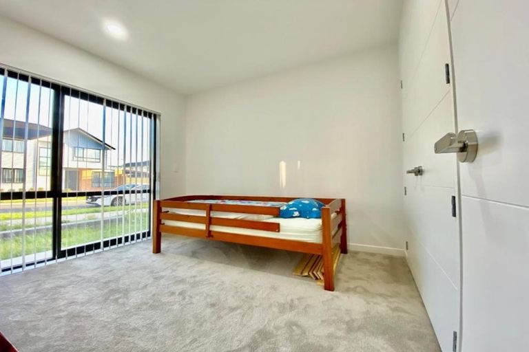 Photo of property in 17 Hikuawa Road, Flat Bush, Auckland, 2019