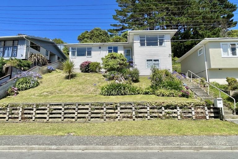 Photo of property in 34 Arapiko Street, Johnsonville, Wellington, 6037