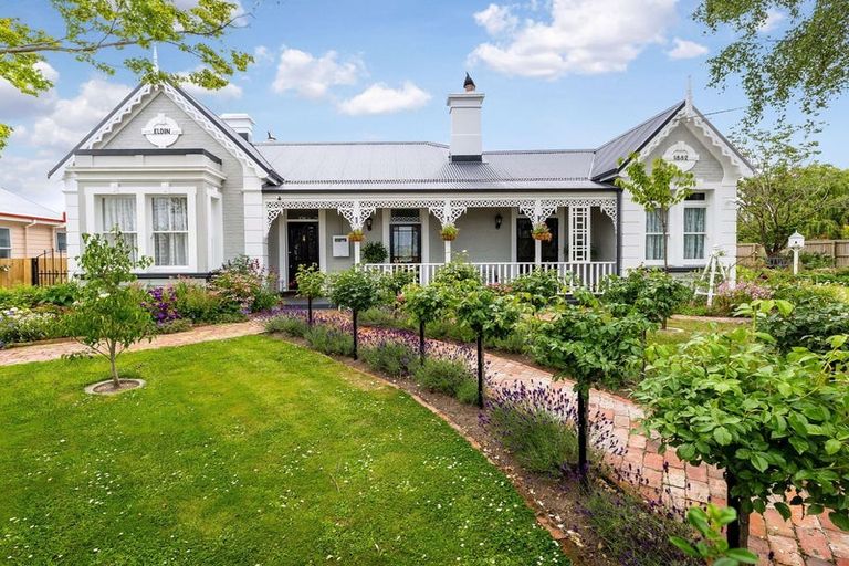 Photo of property in 14 Exeter Street, Waimate, 7924