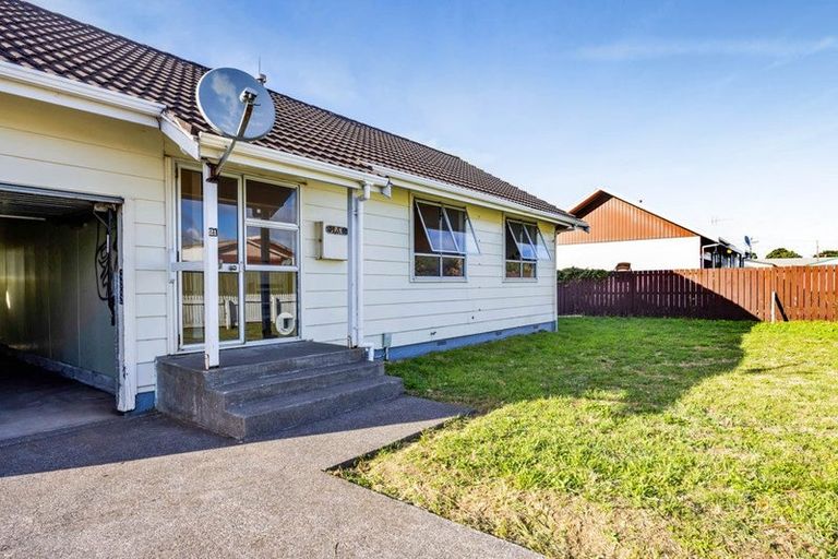 Photo of property in 21 Acourt Street, Hawera, 4610