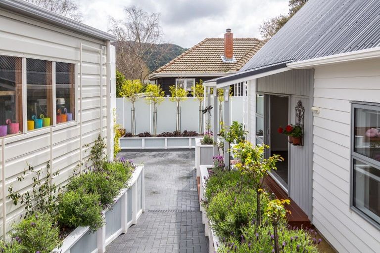 Photo of property in 459b Fergusson Drive, Trentham, Upper Hutt, 5018