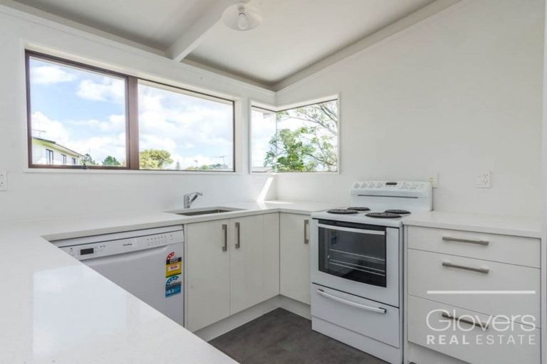 Photo of property in 4a Gallony Avenue, Massey, Auckland, 0614