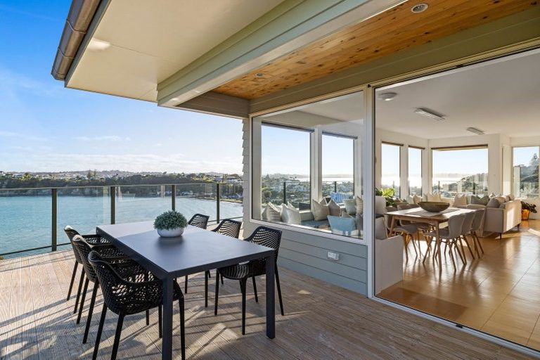 Photo of property in 52 Beauvoir Avenue, Matakatia, Whangaparaoa, 0930