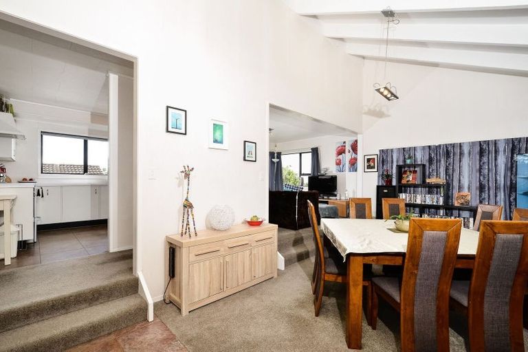 Photo of property in 137 Don Buck Road, Massey, Auckland, 0614