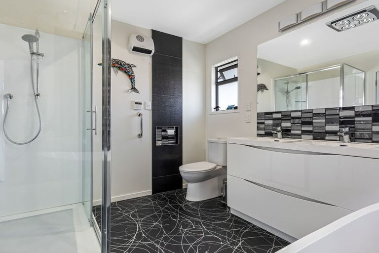 Photo of property in 251 Whirinaki Road, Eskdale, Napier, 4182
