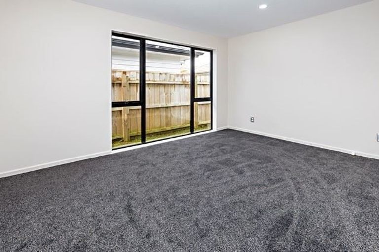 Photo of property in 10 Kotuku Crescent, Takanini, 2112