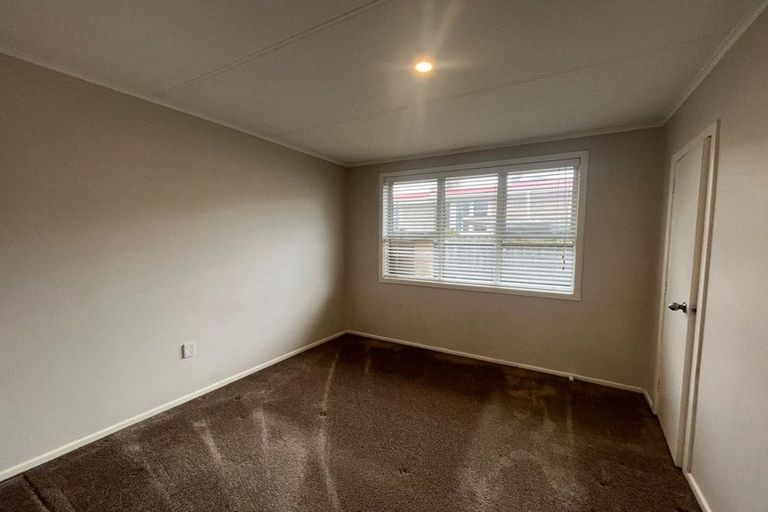Photo of property in 25 Astley Avenue, New Lynn, Auckland, 0600