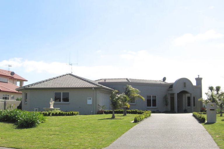 Photo of property in 70 Santa Barbara Drive, Papamoa Beach, Papamoa, 3118