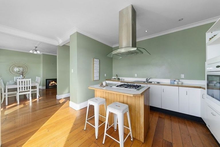 Photo of property in 43 Overtoun Terrace, Hataitai, Wellington, 6021