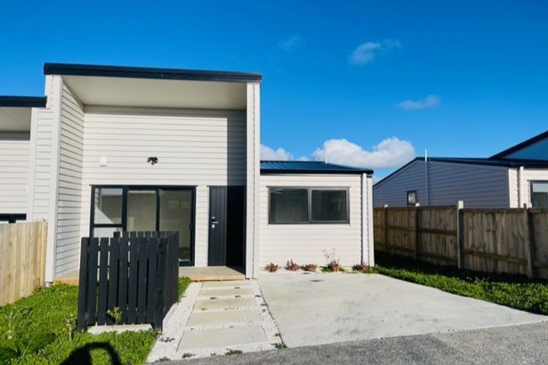 Photo of property in 17b Poruru Close, Papakura, 2110