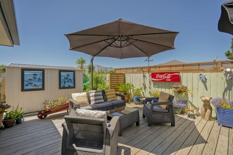 Photo of property in 120 Kupe Drive, Whitianga, 3510