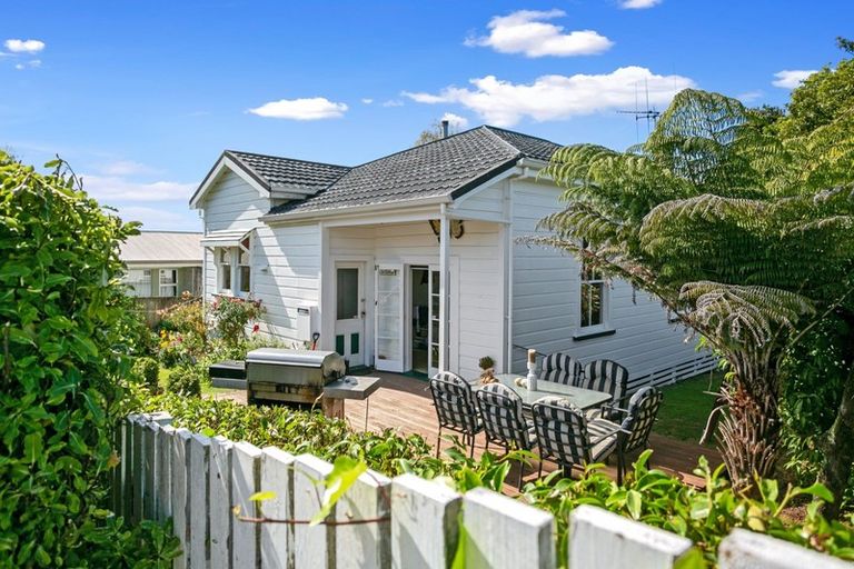 Photo of property in 2 Fairview Road, Te Awamutu, 3800