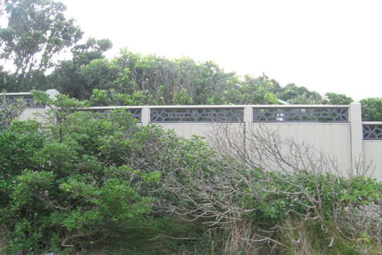 Photo of property in 28 Happy Valley Road, Owhiro Bay, Wellington, 6023