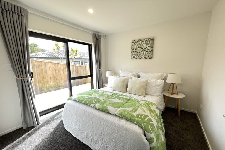 Photo of property in 65c Sunrise Avenue, Murrays Bay, Auckland, 0630