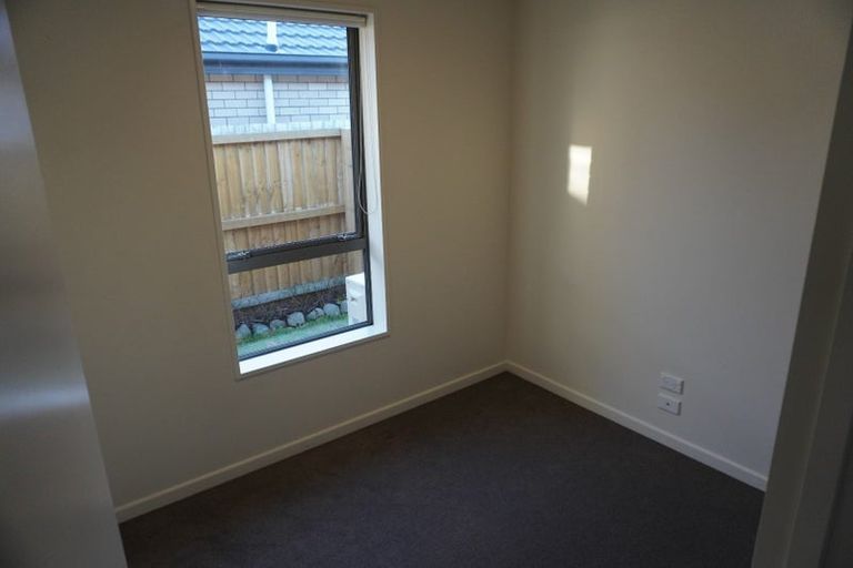 Photo of property in 6 Strone Close, Broomfield, Christchurch, 8042