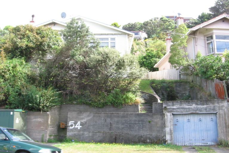 Photo of property in 54 Severn Street, Island Bay, Wellington, 6023