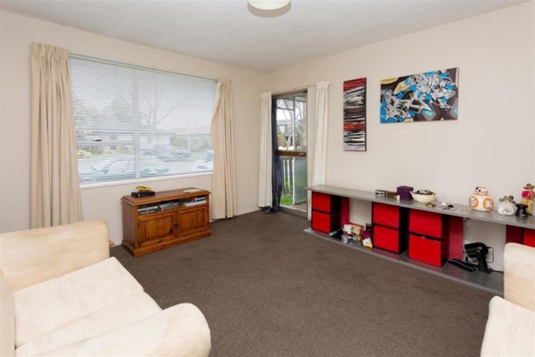 Photo of property in 7 Fenmere Place, Burwood, Christchurch, 8083