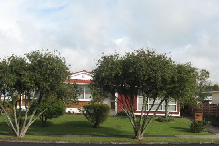 Photo of property in 21 Walworth Avenue, Pakuranga Heights, Auckland, 2010