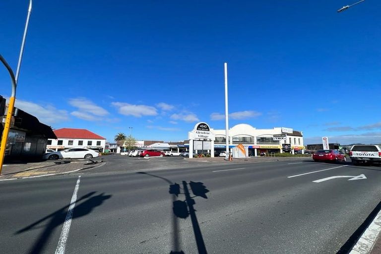 Photo of property in 13/242 Great North Road, Henderson, Auckland, 0612