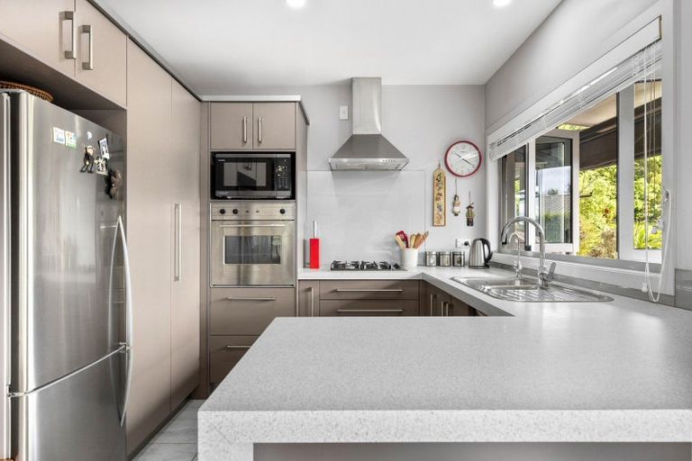 Photo of property in 28 Hindmarsh Drive, Rangatira Park, Taupo, 3330