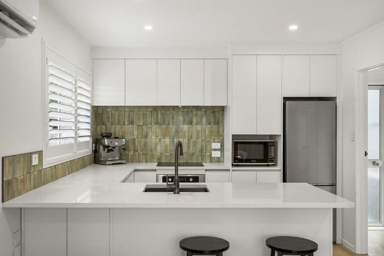 Photo of property in 1/24 Bayview Road, Bayview, Auckland, 0629