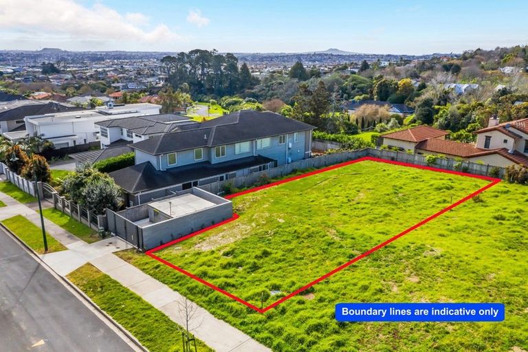 Photo of property in 6 Michael Richard Place, East Tamaki Heights, Auckland, 2016