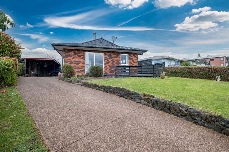 Photo of property in 152 Wordsworth Road, Manurewa, Auckland, 2102