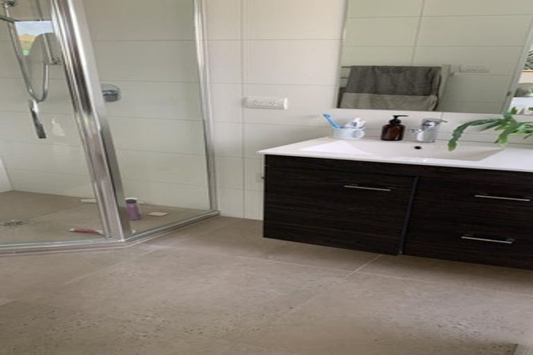 Photo of property in 71 Te Oneroa Way, Long Bay, Auckland, 0630