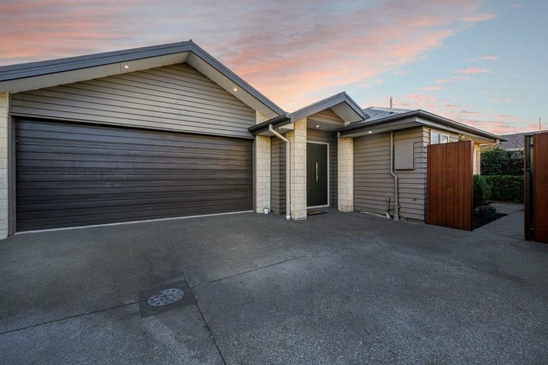 Photo of property in 183a Geraldine Street, Edgeware, Christchurch, 8013