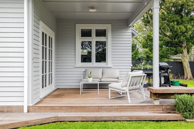 Photo of property in 48 Miro Street, Takaro, Palmerston North, 4410