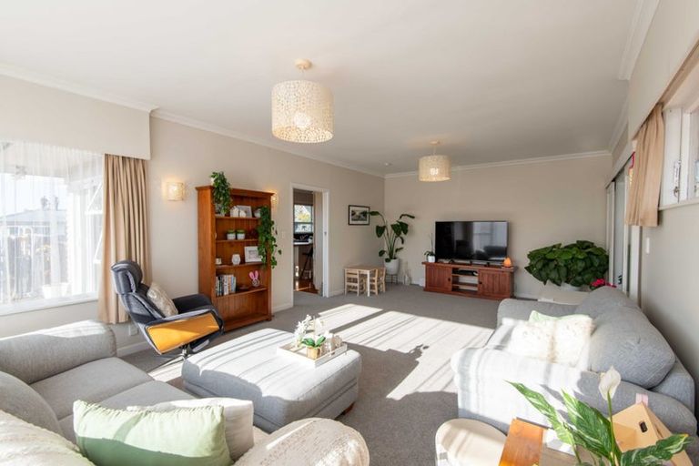 Photo of property in 19 Mckenzie Road, Owhata, Rotorua, 3010