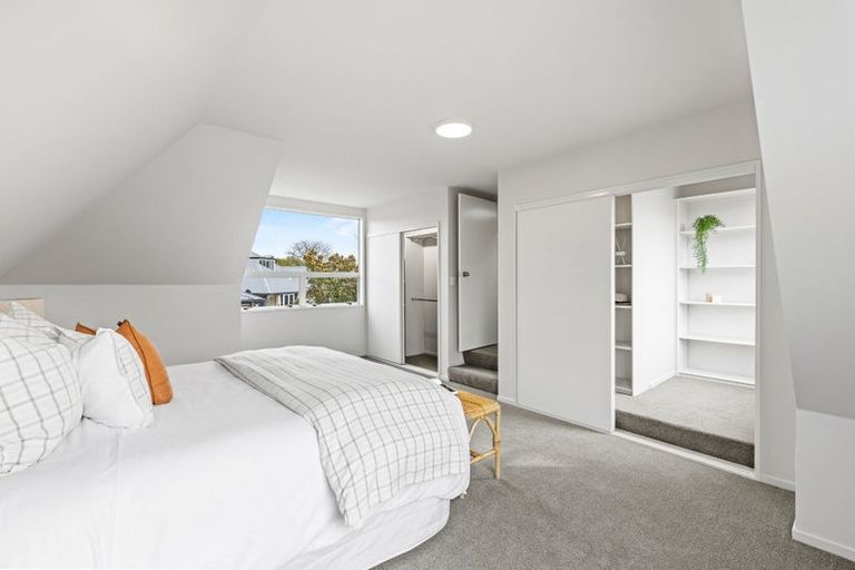 Photo of property in 3/251 Memorial Avenue, Burnside, Christchurch, 8053