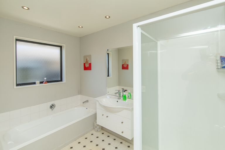 Photo of property in 26 Rochester Crescent, Rolleston, 7614