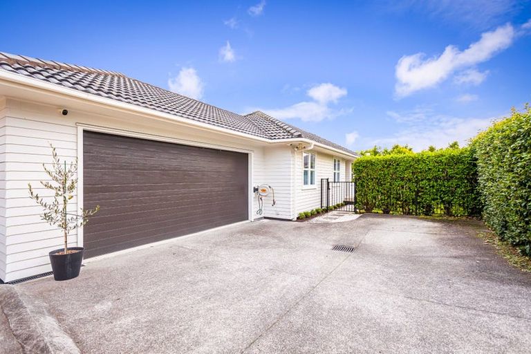 Photo of property in 105b Matipo Road, Te Atatu Peninsula, Auckland, 0610