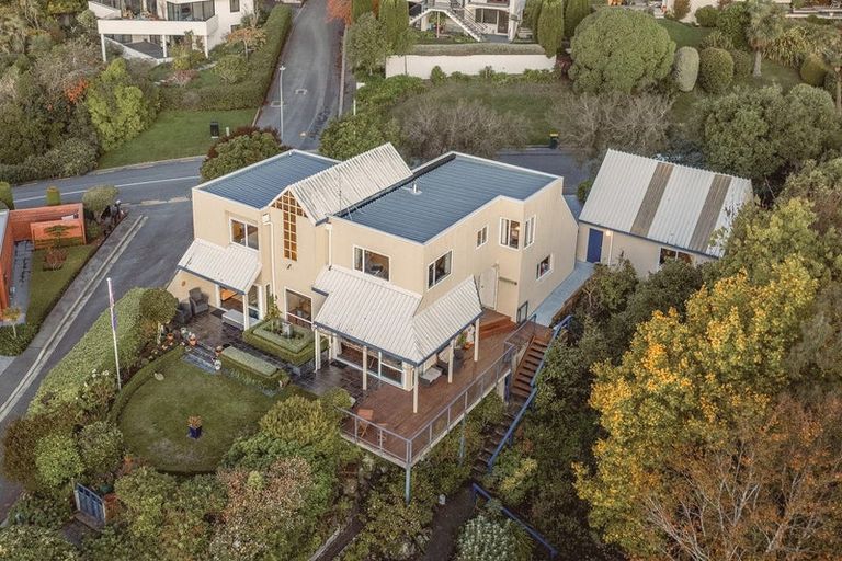 Photo of property in 37 Longhurst Terrace, Cashmere, Christchurch, 8022