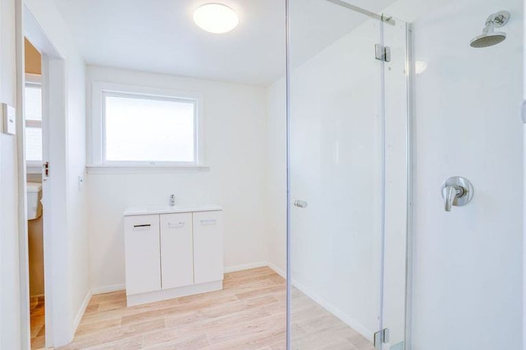 Photo of property in 129 Springs Road, Hornby, Christchurch, 8042