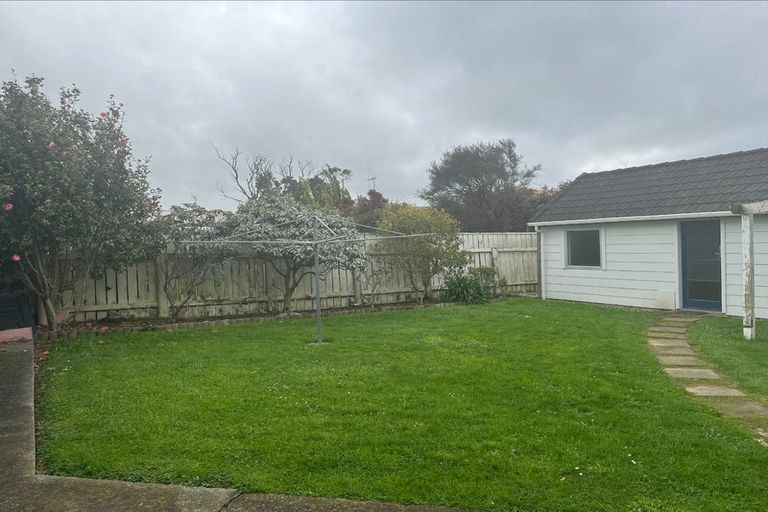 Photo of property in 3 Waimarie Park, Levin, 5510