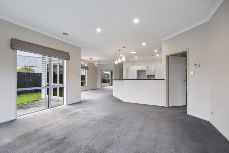 Photo of property in 3 Peppertree Glade, Kelvin Grove, Palmerston North, 4414