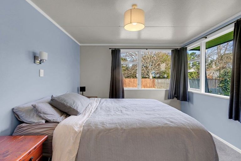 Photo of property in 43 Oakfield Crescent, Pukete, Hamilton, 3200