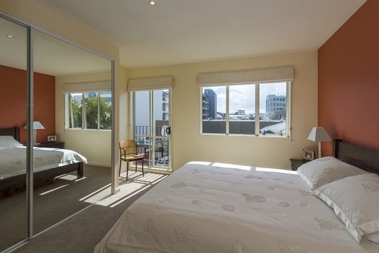 Photo of property in De Vere Apartments, 24/23 Tennyson Street, Te Aro, Wellington, 6011