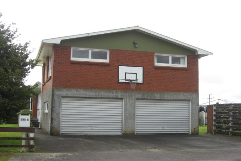 Photo of property in 295c Huatoki Street, Upper Vogeltown, New Plymouth, 4310