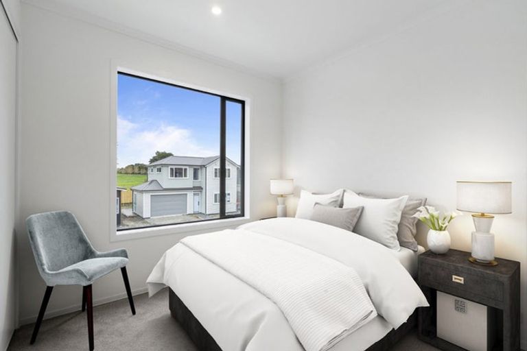 Photo of property in 25 Oyster Drive, Whenuapai, 0618