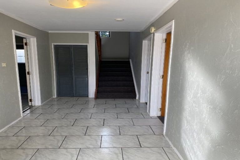 Photo of property in 32 Bellevue Road, Brookfield, Tauranga, 3110